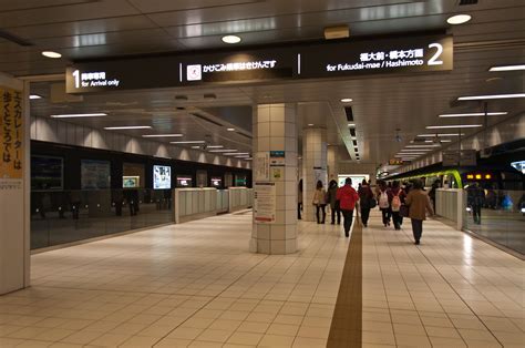 大橋駅から天神駅: 都市の脈動と時間の迷宮